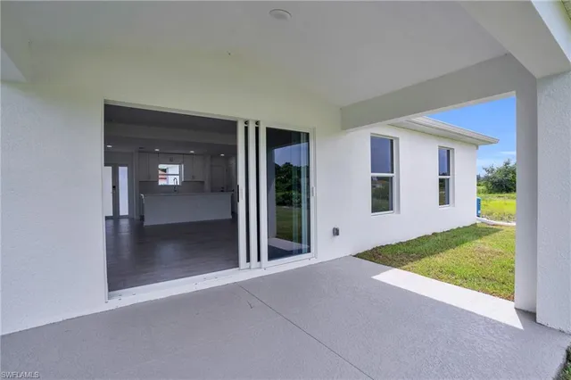 $1,800 | 2812 15th Street Southwest, Lehigh Acres, FL 33976