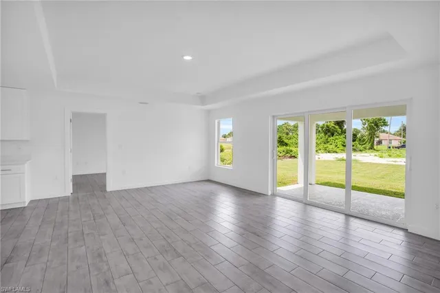 $1,800 | 2812 15th Street Southwest, Lehigh Acres, FL 33976