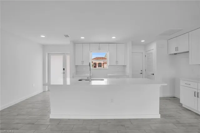 $1,800 | 2812 15th Street Southwest, Lehigh Acres, FL 33976