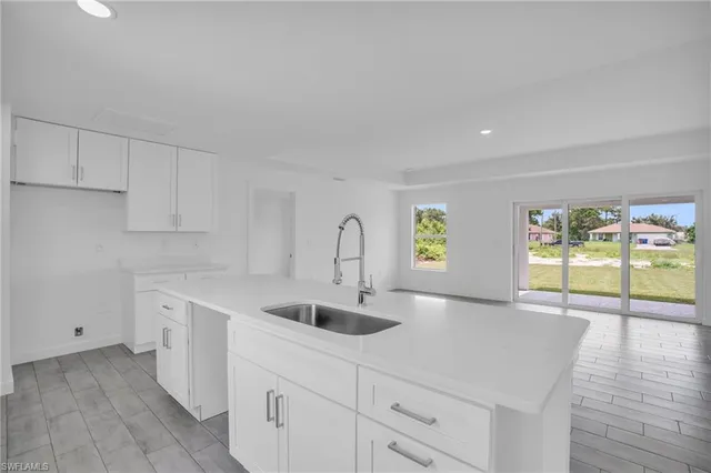 $1,800 | 2812 15th Street Southwest, Lehigh Acres, FL 33976