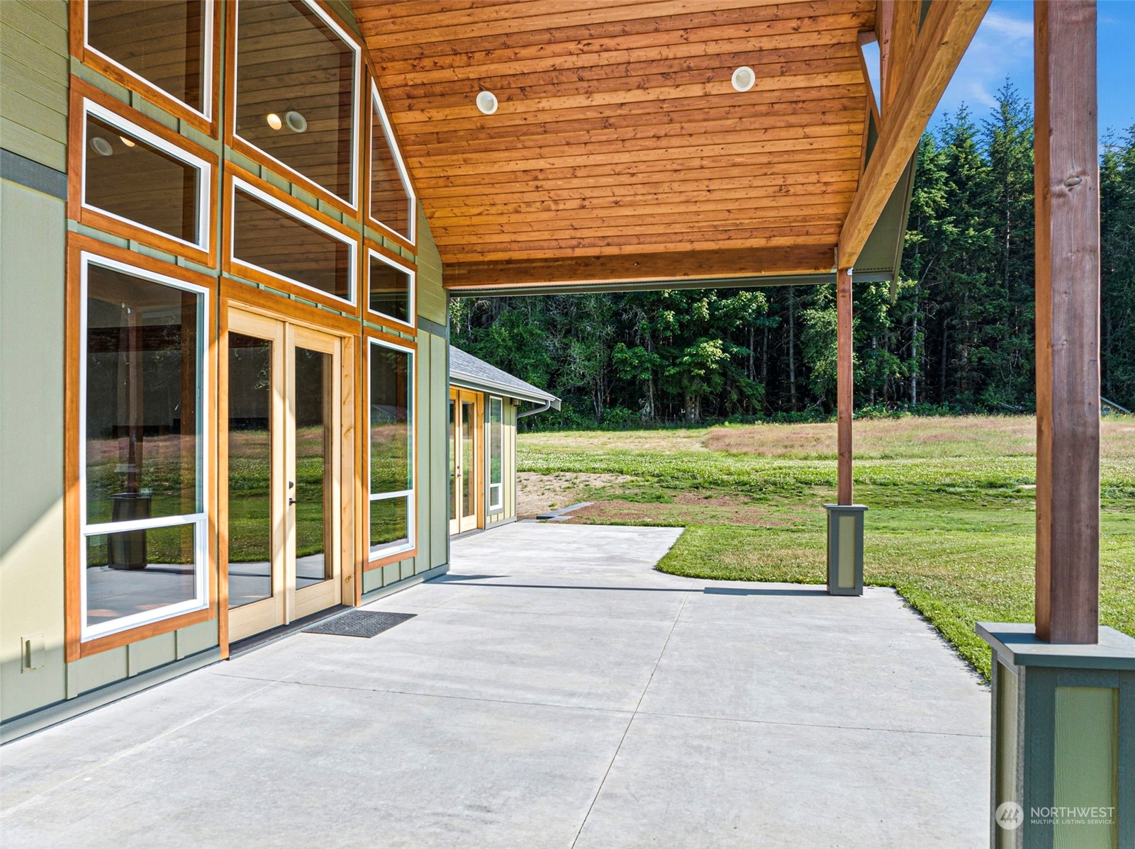 21710 Pugh Road Northeast Poulsbo, WA 98370 - Photo 8 of 40 Gallery Image 8