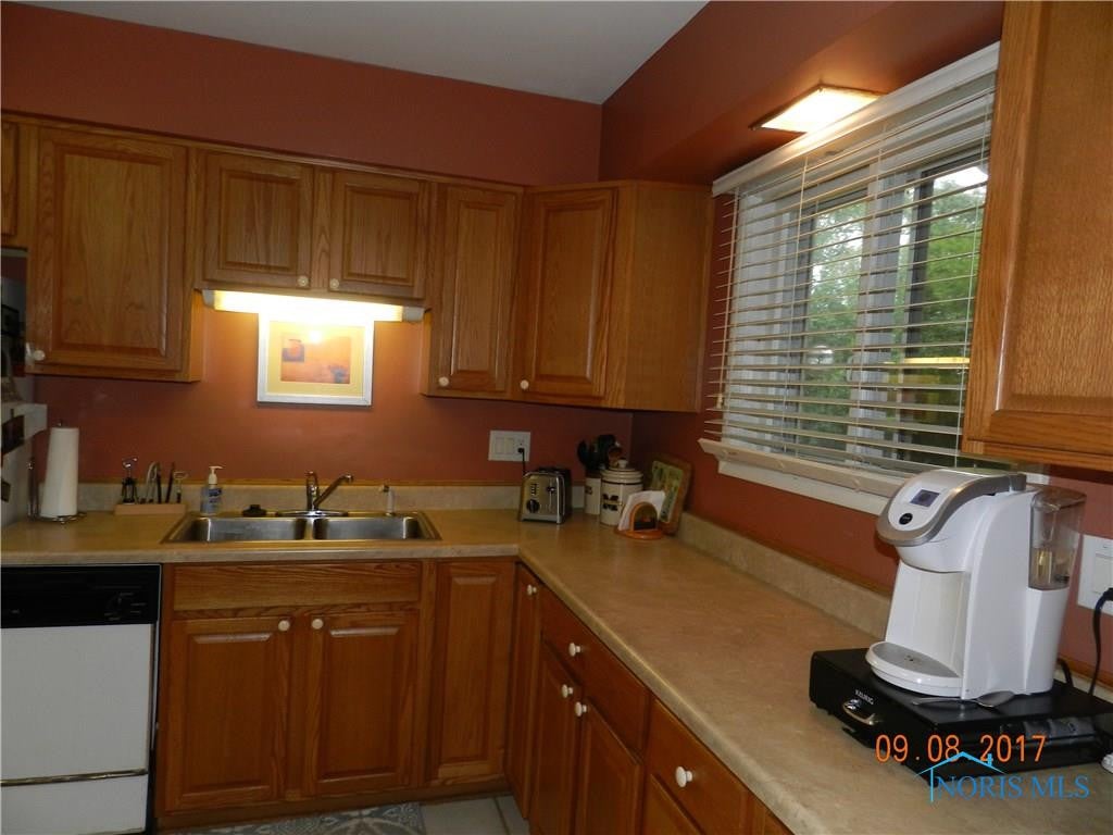 3238 Romaker Road Toledo, OH 43615 - Photo 16 of 27 Gallery Image 16