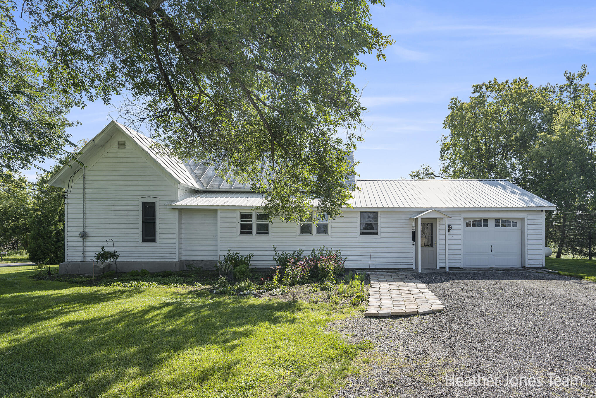 2667 West County Farm Road Sheridan, MI 48884 - Photo 21 of 32 2667WCountyFarmRd_35