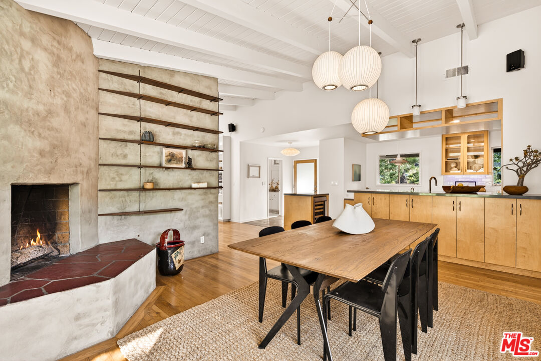 1362 Marinette Road Pacific Palisades, CA 90272 - Photo 14 of 46
