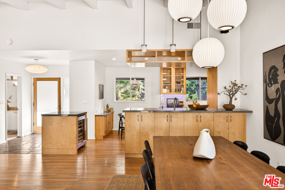 1362 Marinette Road Pacific Palisades, CA 90272 - Photo 2 of 46
