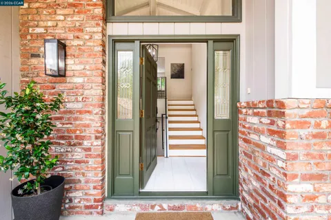 $1,795,000 | 4033 Valente Drive, Lafayette, CA 94549