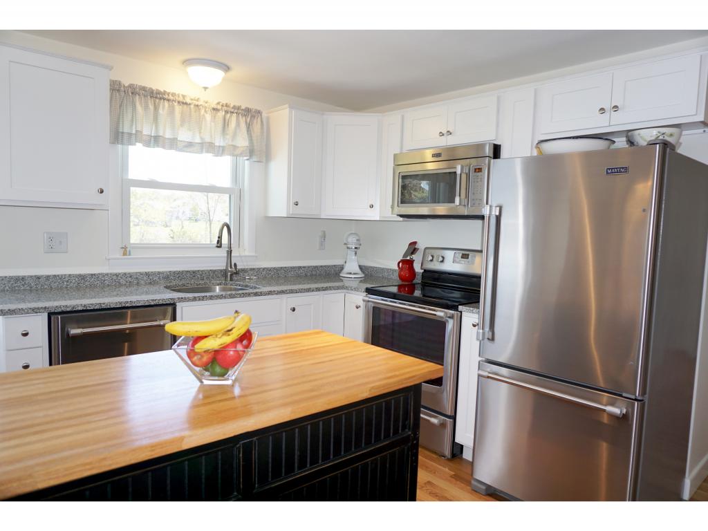 12 Four Rod Road Rochester, NH 03867 - Photo 8 of 19