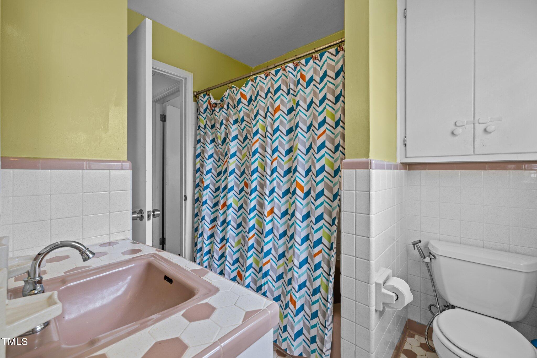 3516 Swift Drive Raleigh, NC 27606 - Photo 17 of 53 21-web-or-mls-5Z8A6571