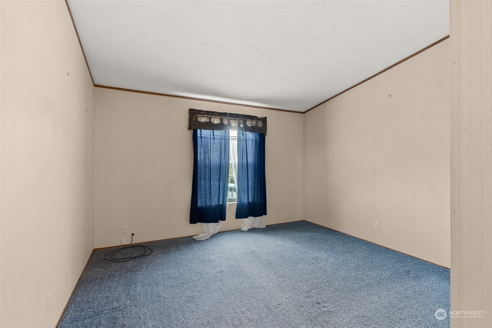 1529 Bishop Road, Unit F Chehalis, WA 98532 - Photo 17 of 21 a view of an empty room