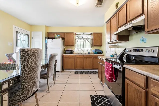 $249,900 | 9100-02 Titans Drive, Chalmette, LA 70043