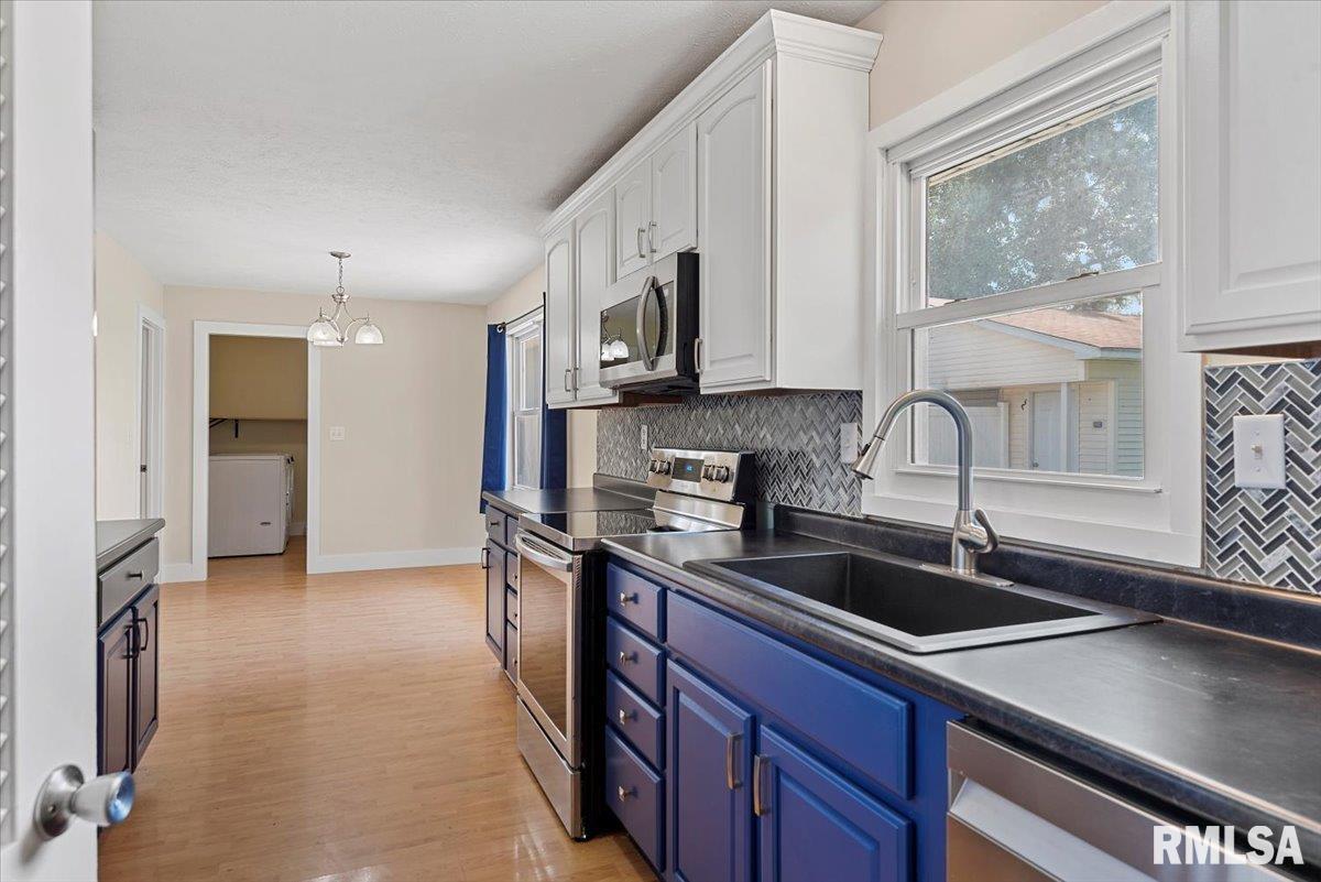 1108 Monroe Street Pawnee, IL 62558 - Photo 12 of 36