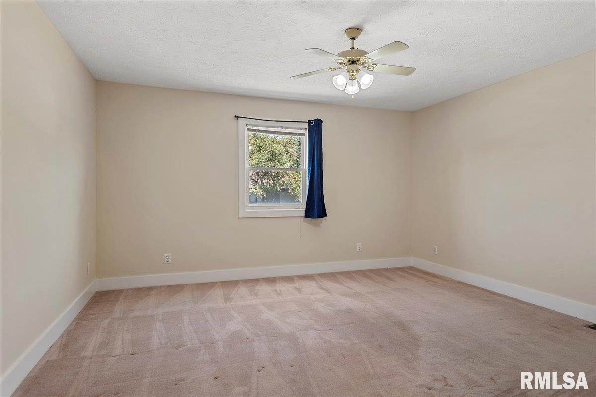 1108 Monroe Street Pawnee, IL 62558 - Photo 18 of 36