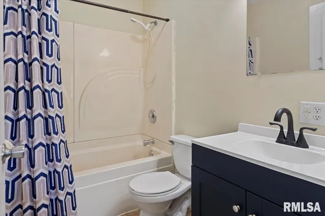 $199,900 | 1108 Monroe Street, Pawnee, IL 62558