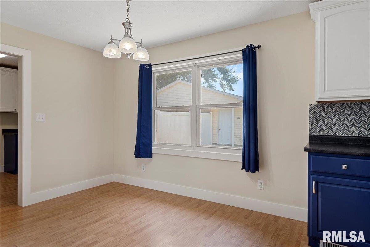 1108 Monroe Street Pawnee, IL 62558 - Photo 8 of 36