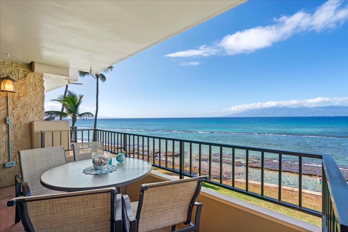 3601 Lower Honoapiilani Road, Unit 201 Lahaina, HI 96761 - Photo 3 of 37 a view of a balcony dining area