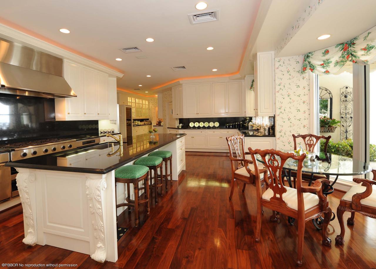 340 Polmer Park Road Palm Beach, FL 33480 - Photo 11 of 18 11
