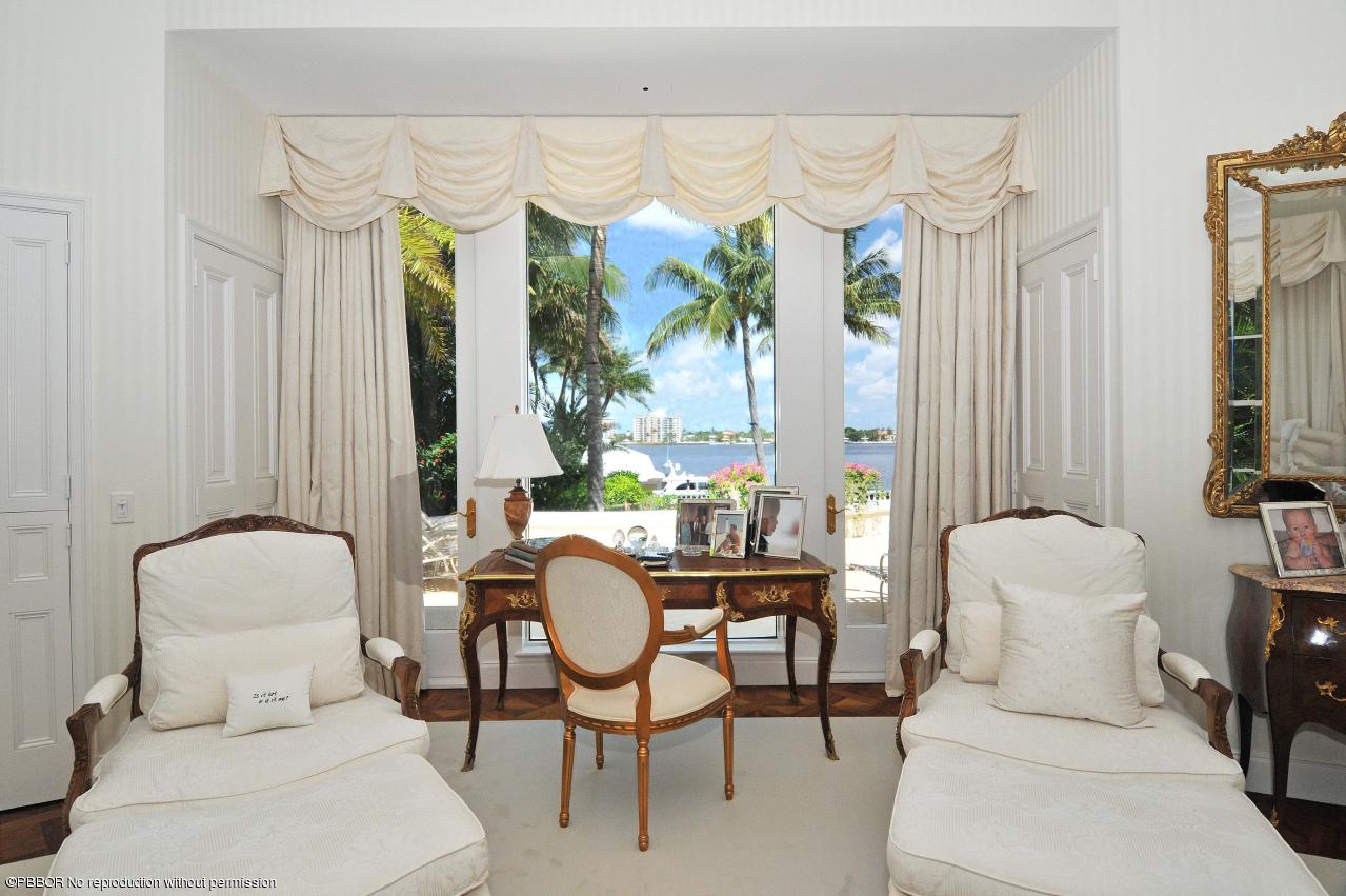 340 Polmer Park Road Palm Beach, FL 33480 - Photo 14 of 18 14