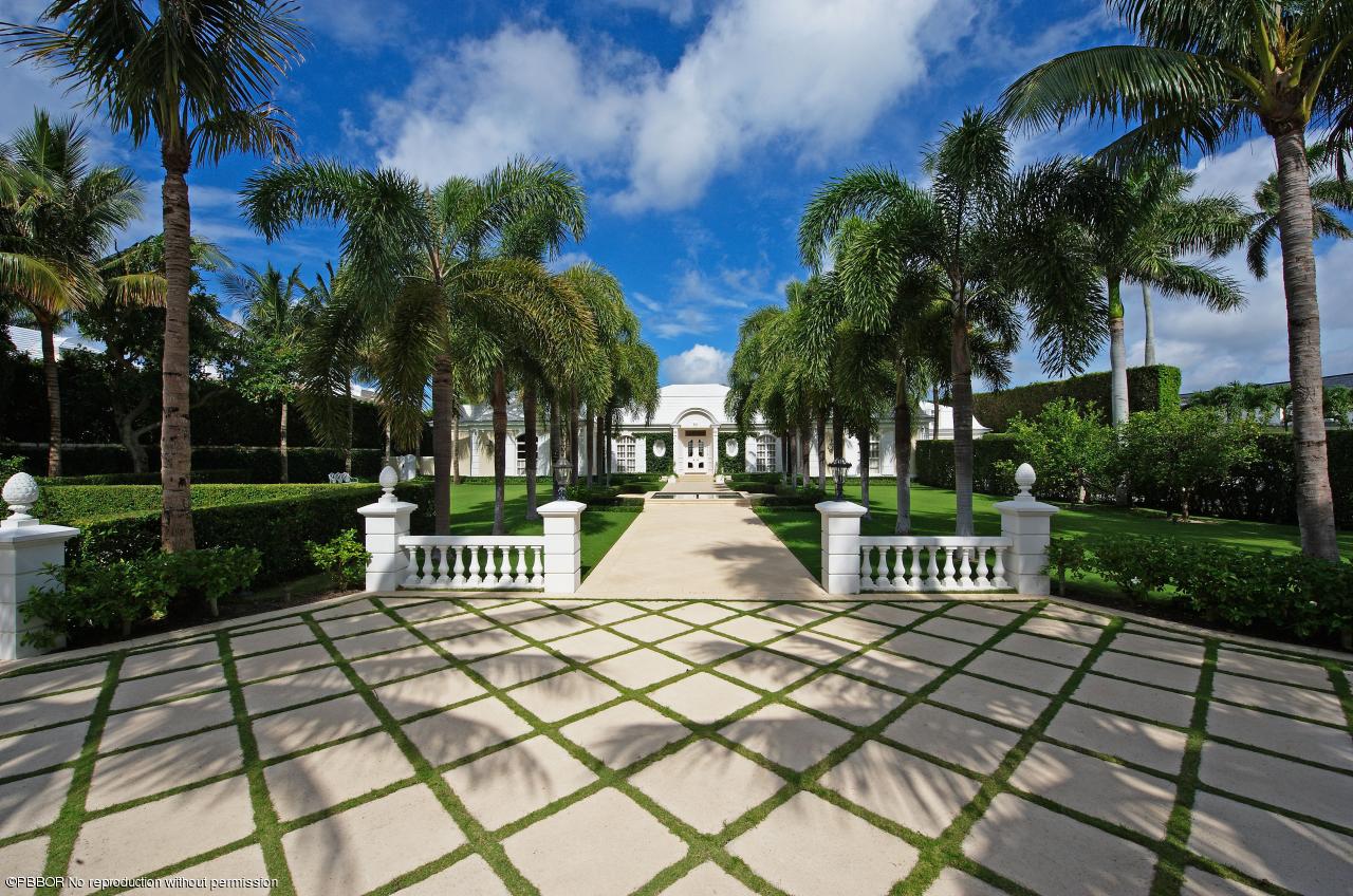 340 Polmer Park Road Palm Beach, FL 33480 - Photo 3 of 18 3