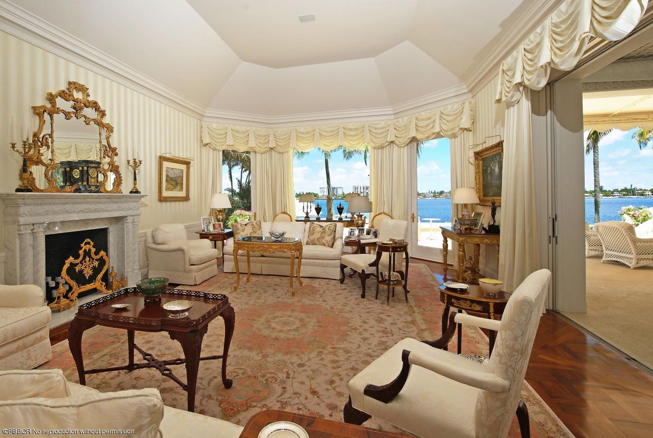 340 Polmer Park Road Palm Beach, FL 33480 - Photo 6 of 18 6