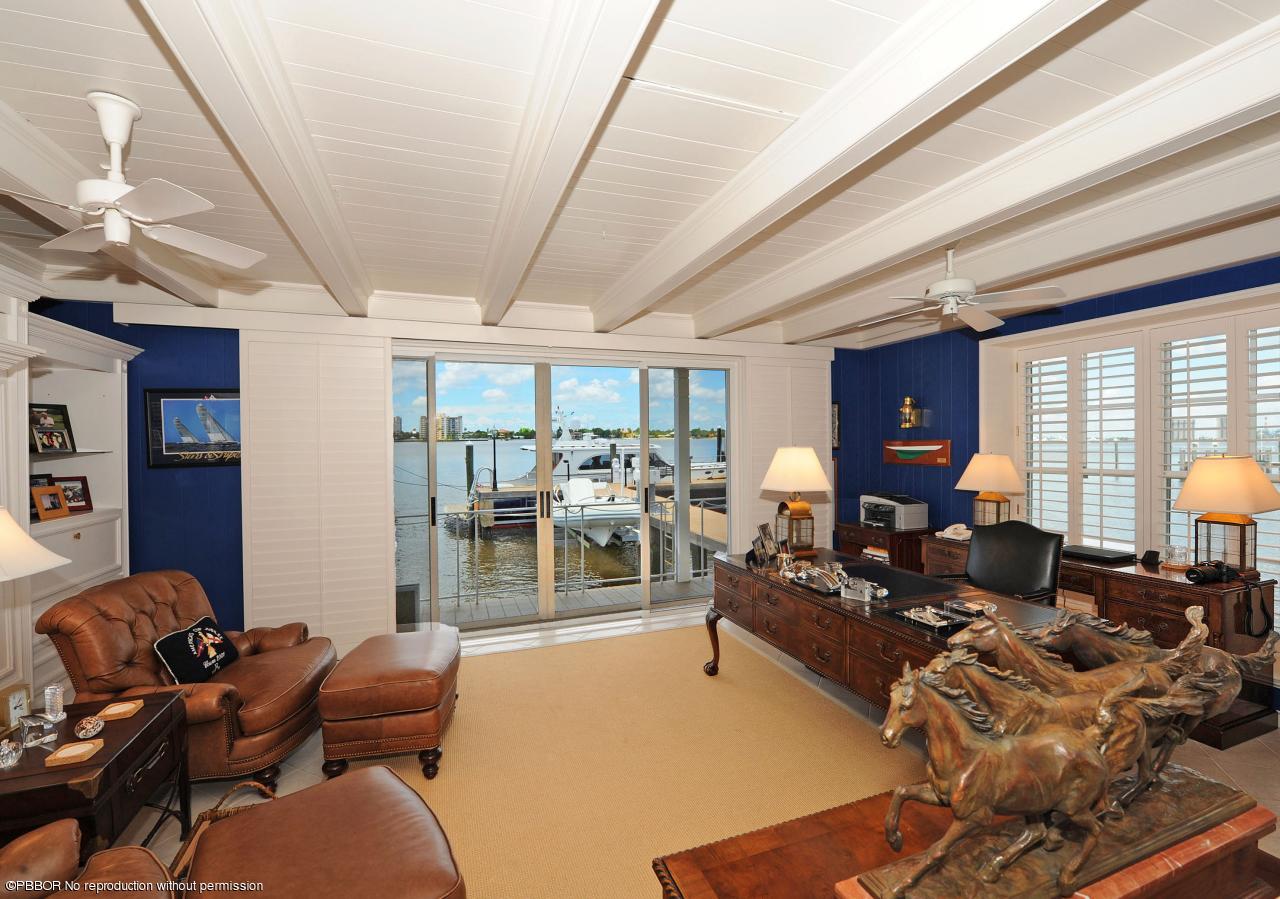 340 Polmer Park Road Palm Beach, FL 33480 - Photo 9 of 18 9