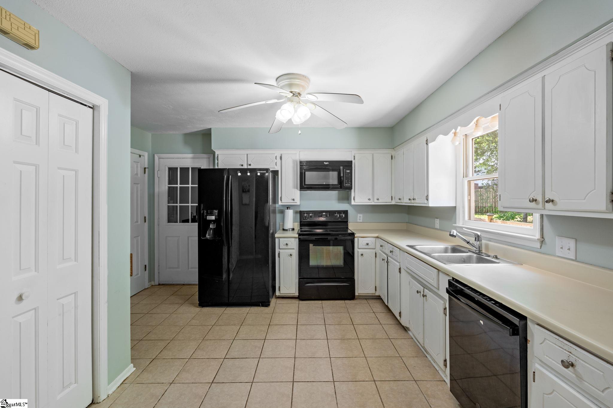 145 Meagan Drive Moore, SC 29369 - Photo 12 of 37