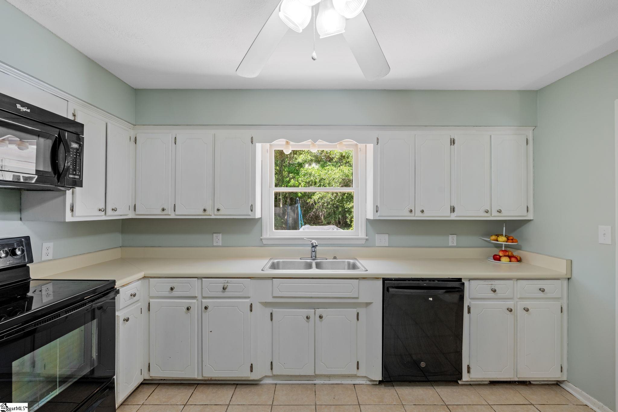 145 Meagan Drive Moore, SC 29369 - Photo 14 of 37