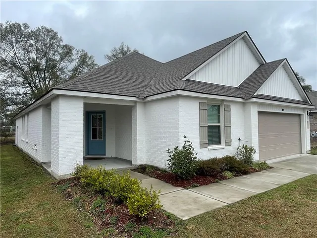 $314,900 | 7843 Joe Lynn Trail, Denham Springs, LA 70726