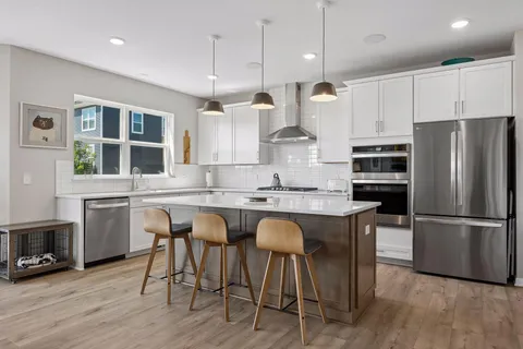 $825,000 | 4941 Obsidian Way, Victoria, MN 55386