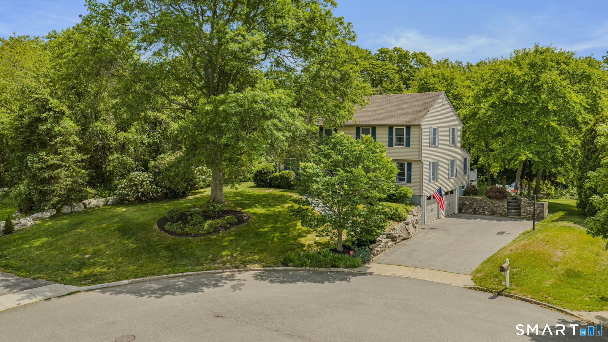 66 Clipper Court Groton, CT 06355 - Photo 4 of 40
