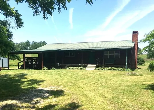 $699,900 | 1570 Halls Valley Road, Trion, GA 30753