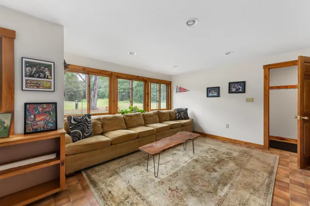 $1,250,000 | 52 Jansen Farm Road, Thornton, NH 03285