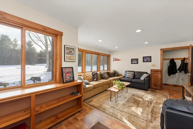 $1,250,000 | 52 Jansen Farm Road, Thornton, NH 03285