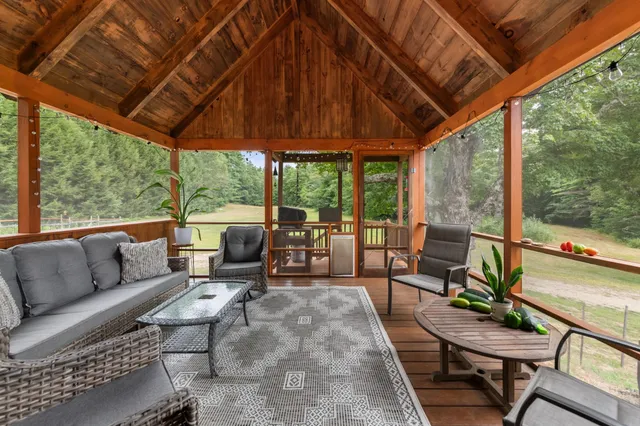 $1,250,000 | 52 Jansen Farm Road, Thornton, NH 03285