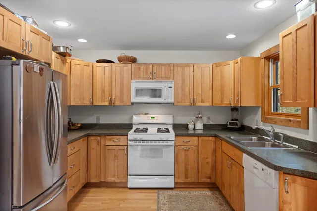 $1,250,000 | 52 Jansen Farm Road, Thornton, NH 03285