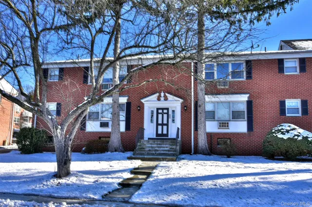 $147,999 | 24 Bon Aire Circle, Unit N, Suffern, NY 10901