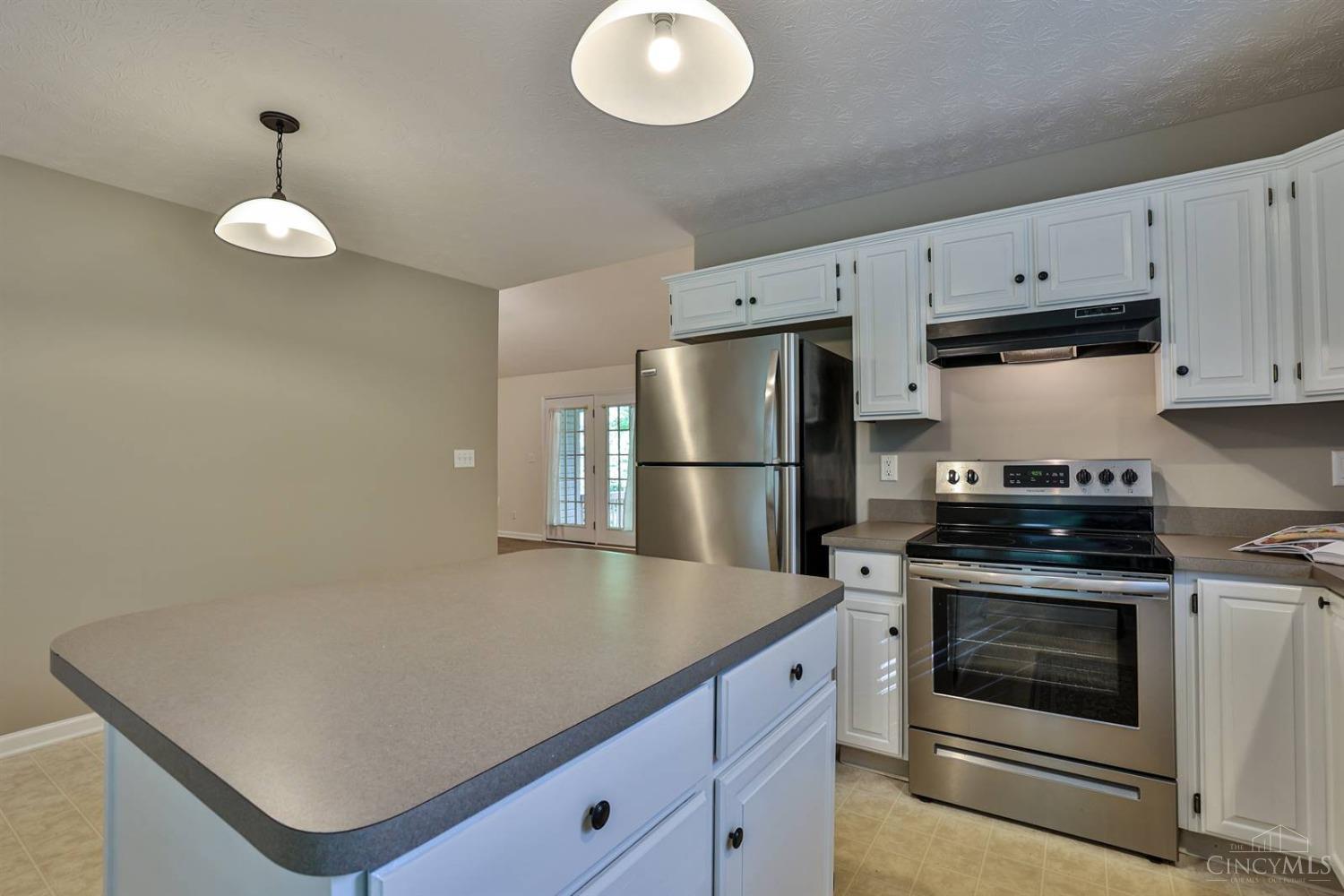 1042 Redbird Road Loveland, OH 45140 - Photo 15 of 42