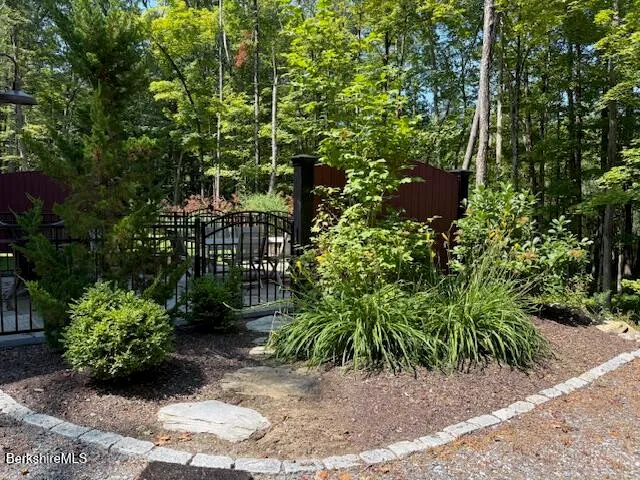 $1,900,000 | 71-73 Blunt Road, Egremont, MA 01230