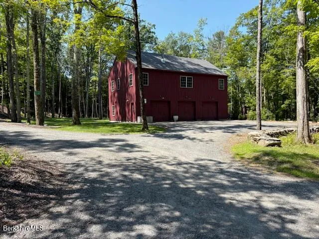 $1,900,000 | 71-73 Blunt Road, Egremont, MA 01230
