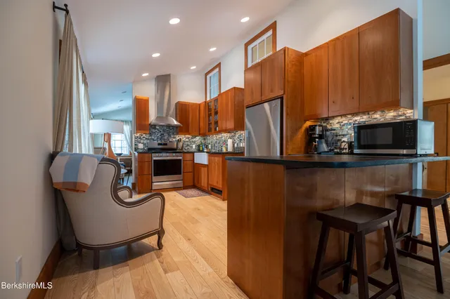 $1,900,000 | 71-73 Blunt Road, Egremont, MA 01230