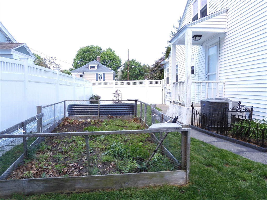 46 Tudor Street Methuen, MA 01844 - Photo 26 of 38