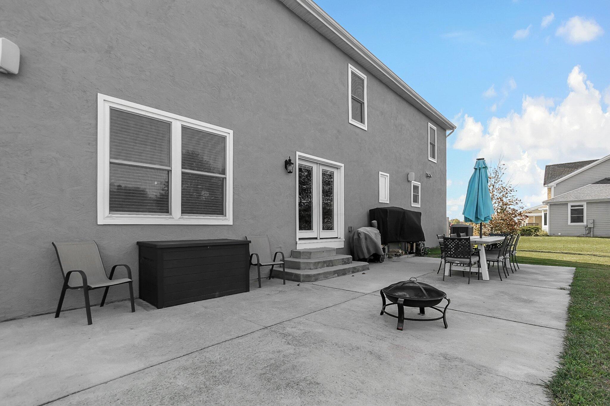 3620 Hyatts Road Powell, OH 43065 - Photo 36 of 54 Large patio to entertain family and guests.