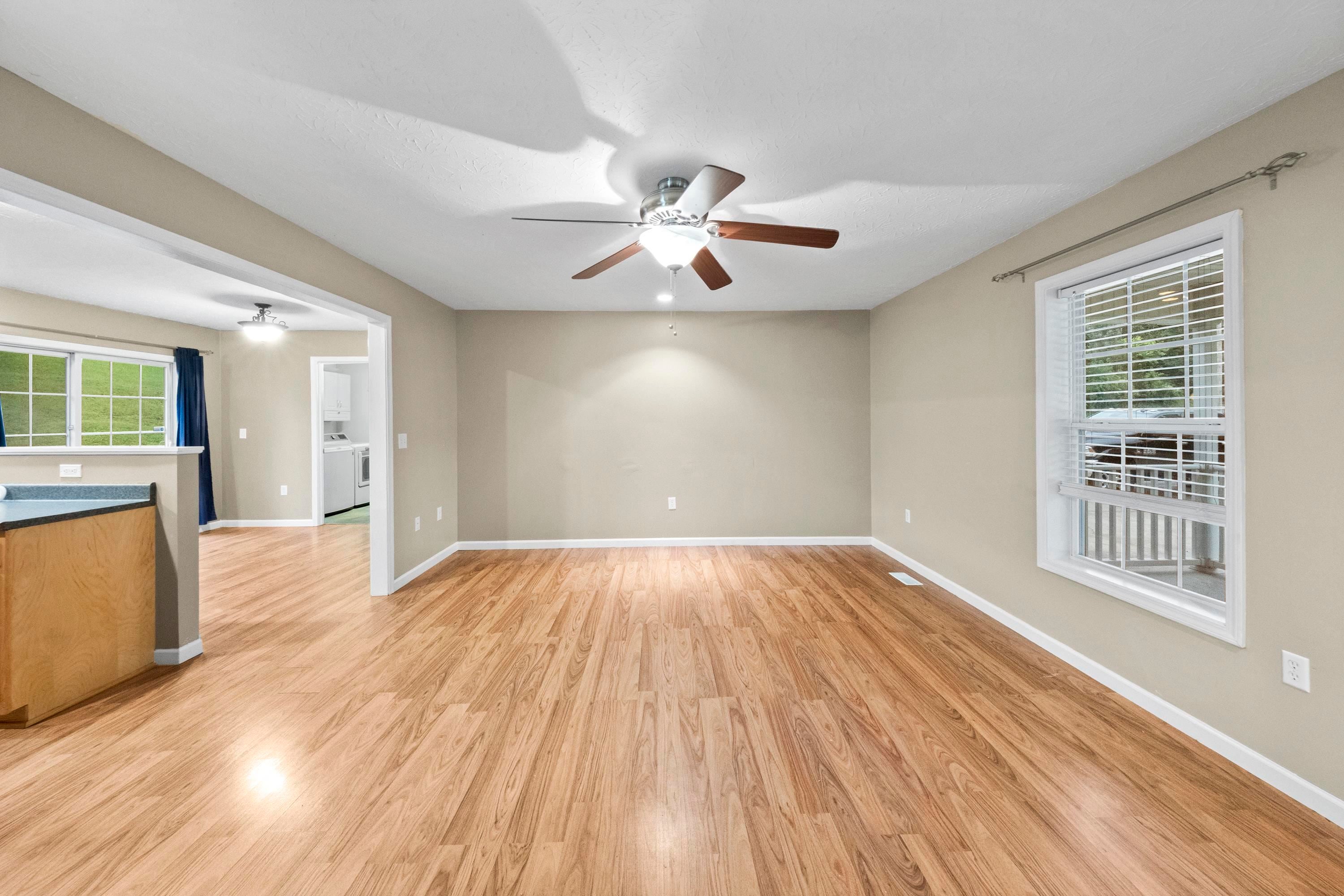 1960 Pollard Road Ashland, KY 41101 - Photo 8 of 41 Gallery Image 8