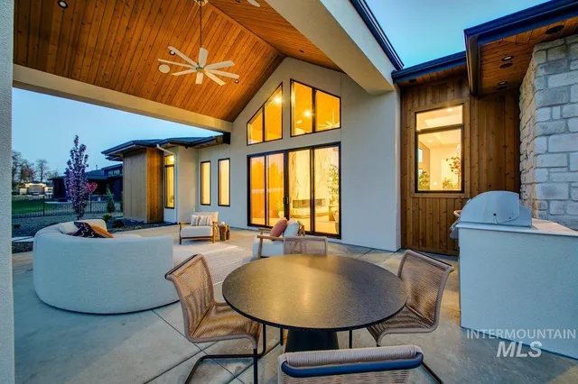 $1,395,000 | 10205 Copperhead Lane, Caldwell, ID 83607