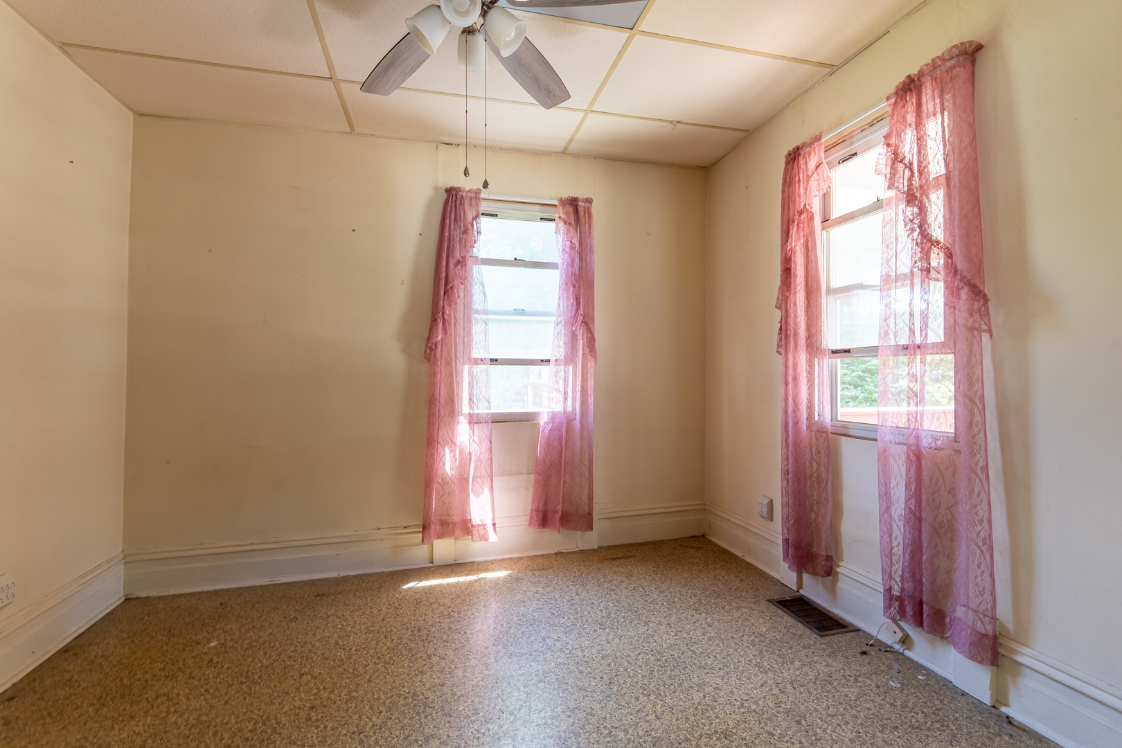 306 East Sycamore Street Normal, IL 61761 - Photo 9 of 24