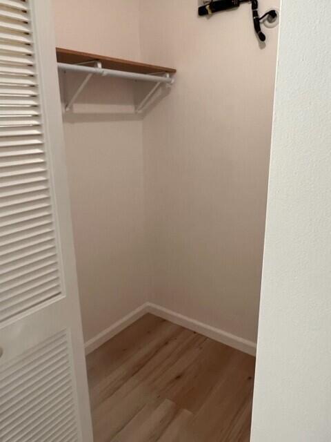 8436 Cypress Lane, Unit 7D Boca Raton, FL 33433 - Photo 23 of 30 MB walking closet