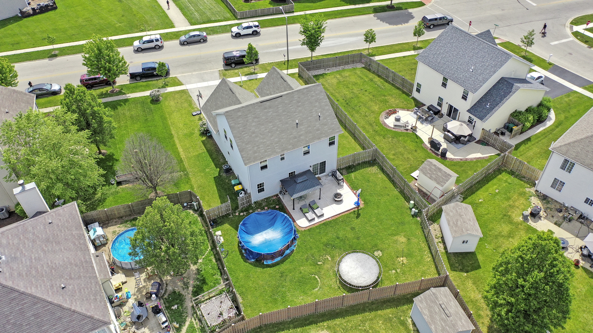 3413 Forestview Drive Joliet, IL 60431 - Photo 31 of 32 an aerial view of a house with a swimming pool