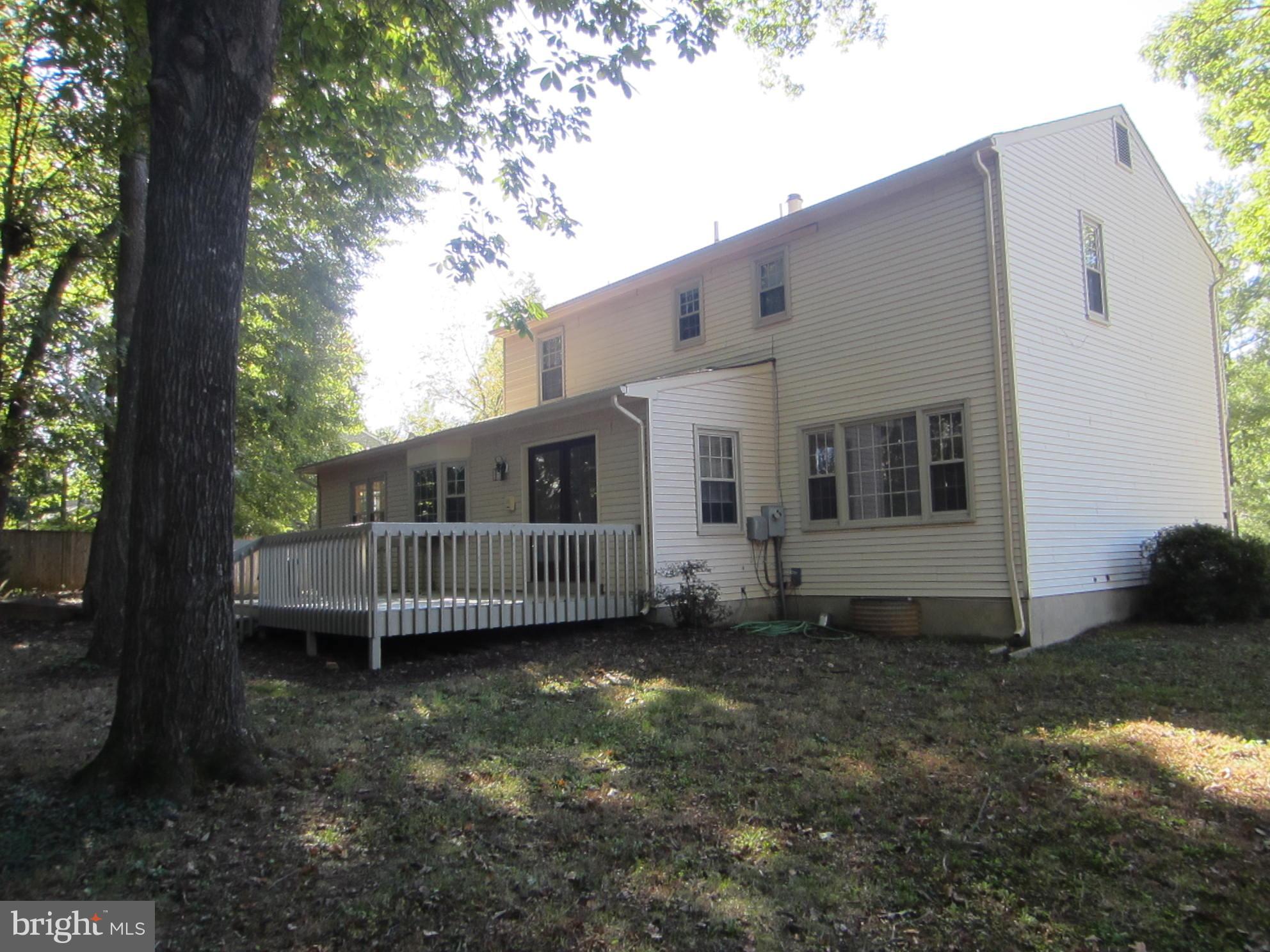 12338 Coleraine Court Reston, VA 20191 - Photo 6 of 25 Exterior (Rear)