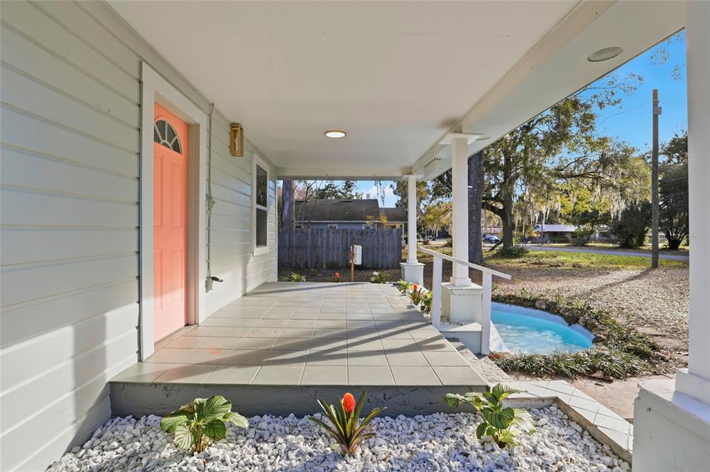 425 Southeast 2nd Street Williston, FL 32696 - Photo 5 of 37