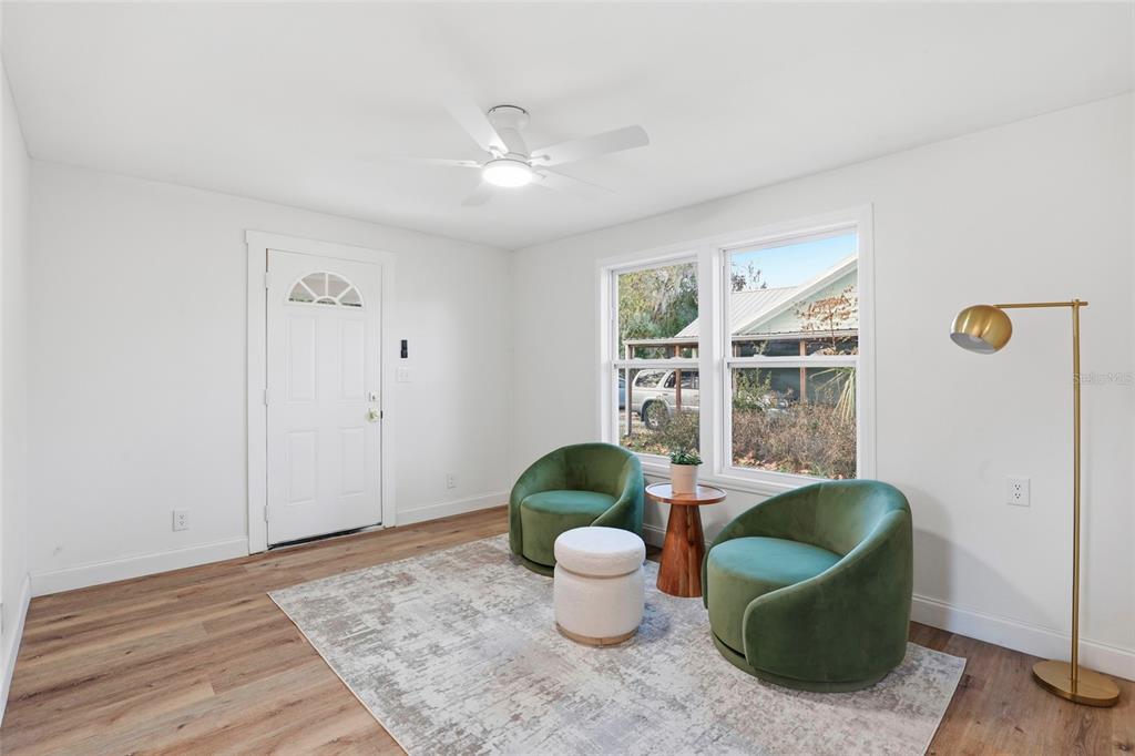 425 Southeast 2nd Street Williston, FL 32696 - Photo 6 of 37