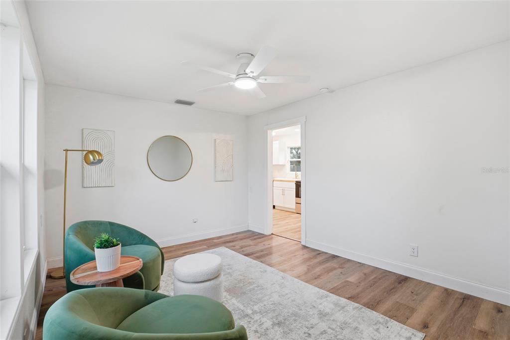 425 Southeast 2nd Street Williston, FL 32696 - Photo 9 of 37